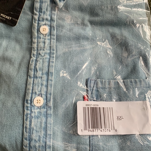 NWT Levi’s blue, short sleeve button up shirt.  Labeled XXL, looks like large. - Picture 3 of 4